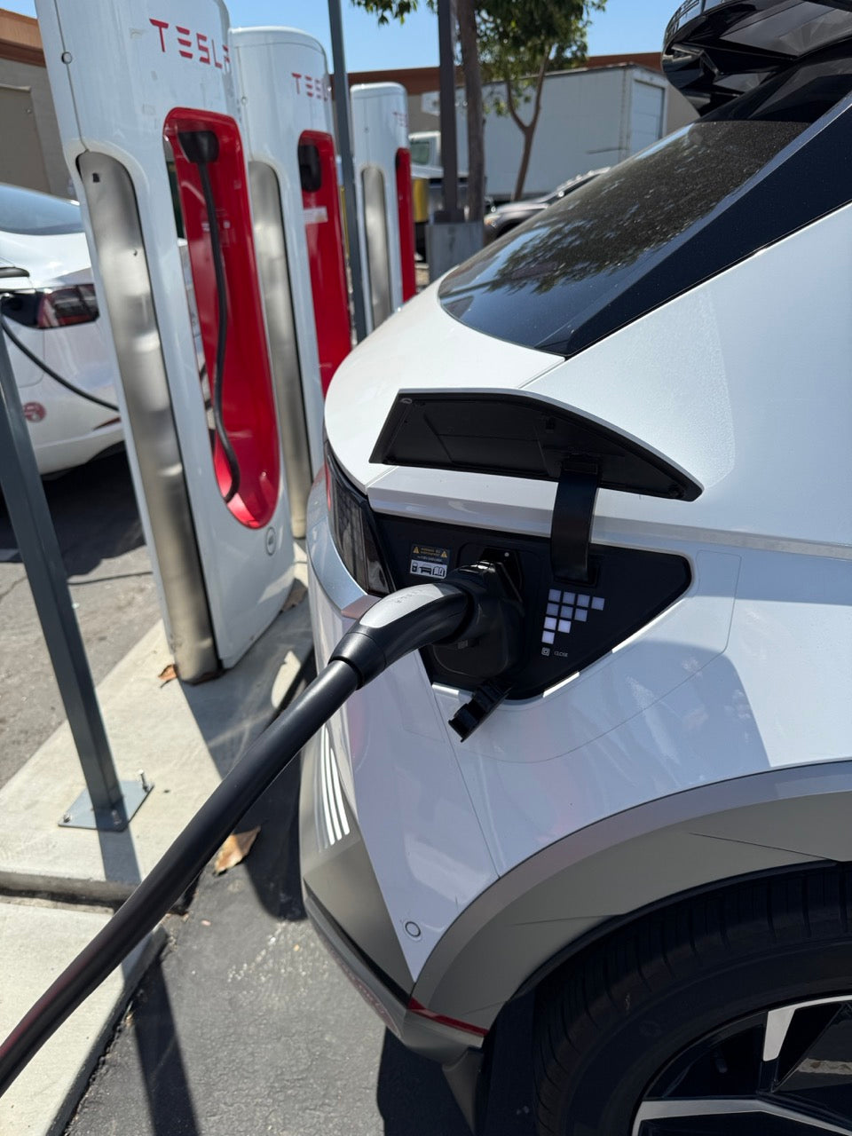 NACS Supercharger to CCS1 Adapter - LENZ