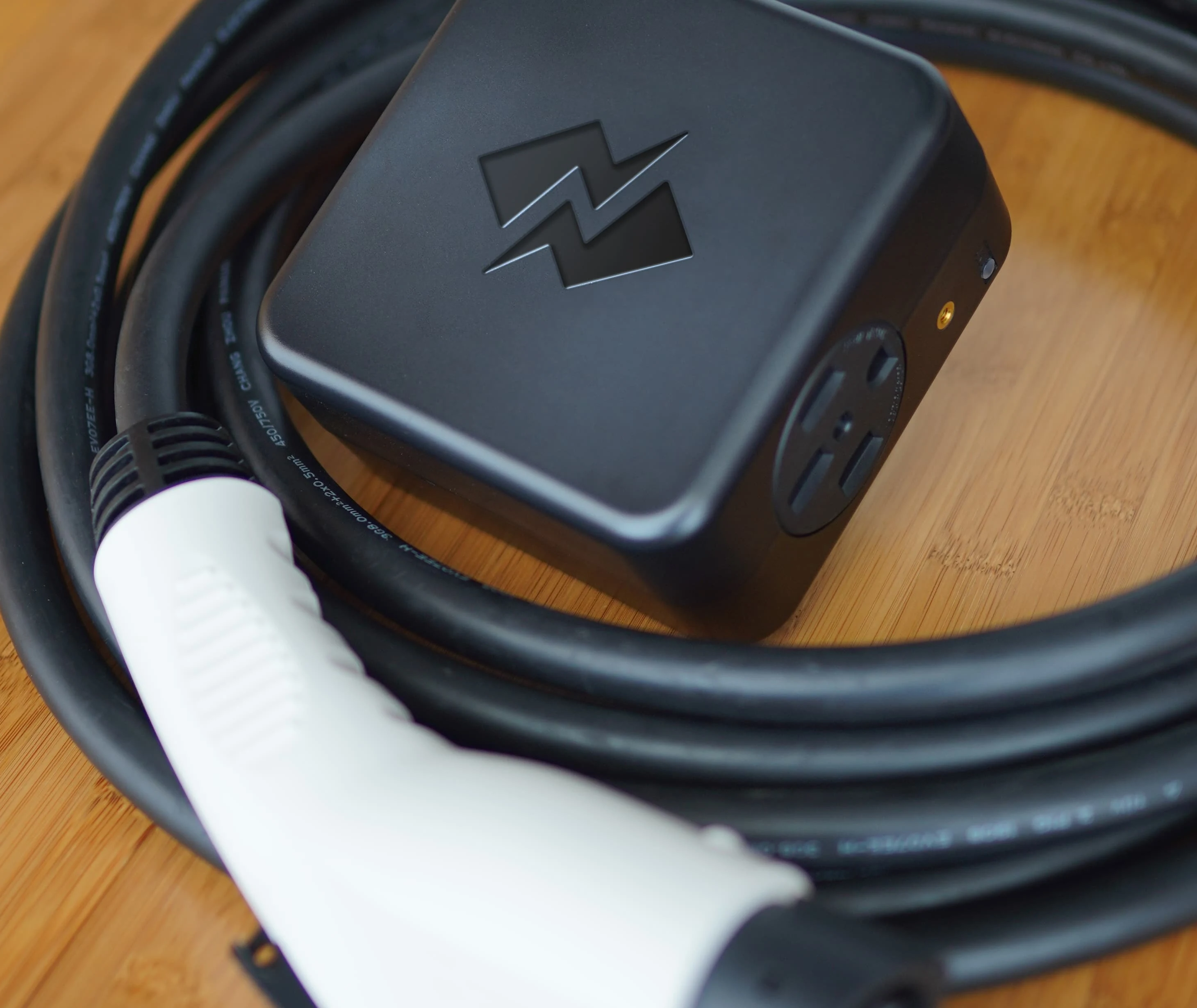 NeoCharge Smart Splitter product for sharing a 240V outlet